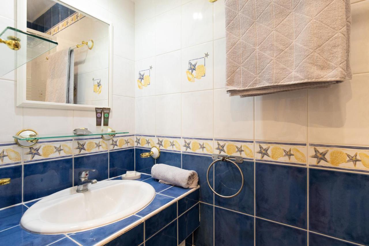2 Rooms Apartment, Near The Sea And Local Market カンヌ エクステリア 写真